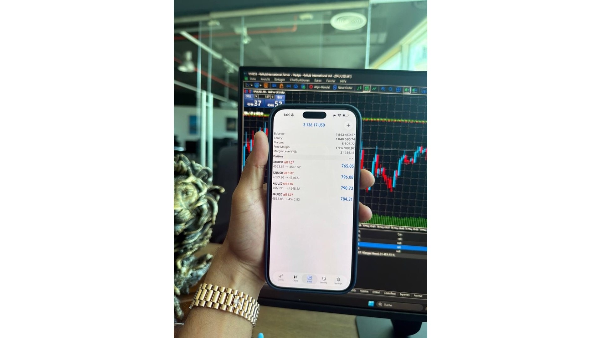 Neymar, Gold Trader