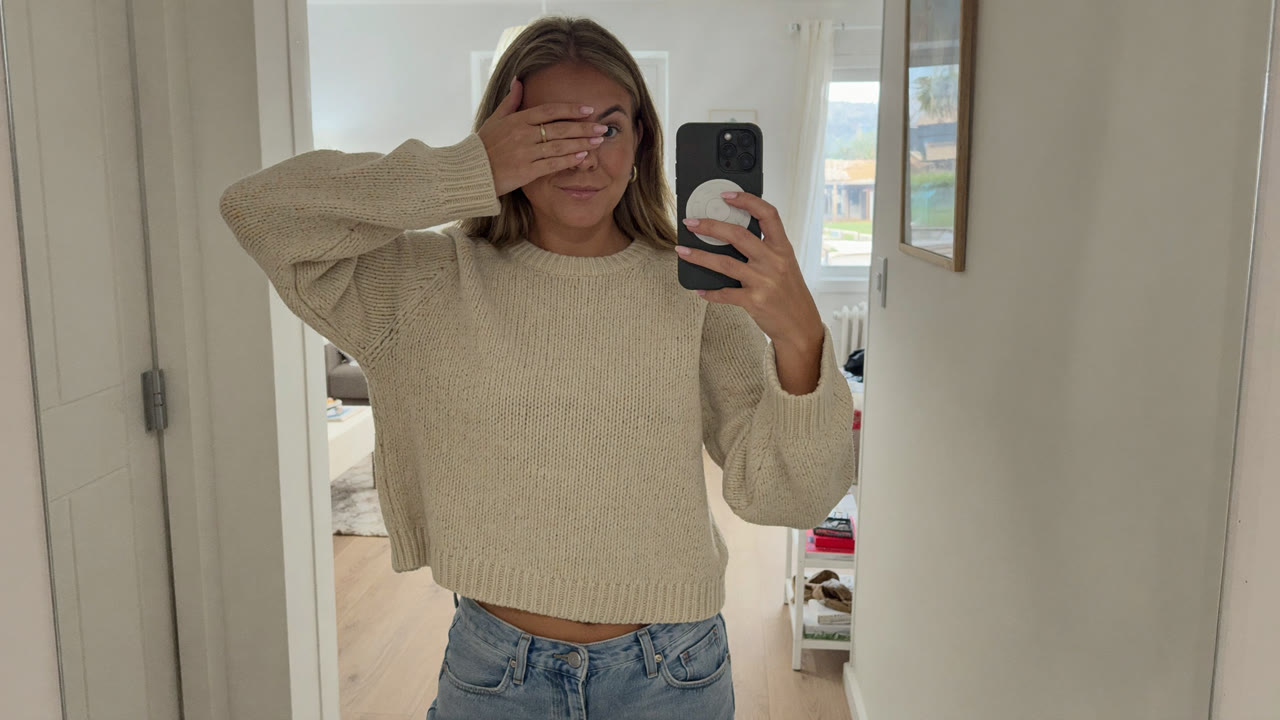 Crazyexgirlfriends Updates